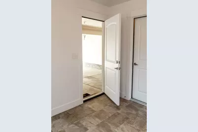 699 E Hillock Ct S #16, Draper, UT 84020 - Photo 38