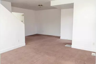 699 E Hillock Ct S #16, Draper, UT 84020 - Photo 12