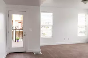 699 E Hillock Ct S, Draper, UT 84020 - Photo 8