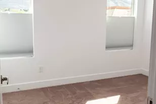 699 E Hillock Ct S, Draper, UT 84020 - Photo 12