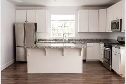 699 E Hillock Ct S #16, Draper, UT 84020 - Photo 14