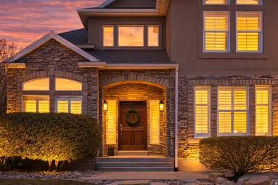 2416 N Timothy Cir E, Pleasant Grove, UT 84062 - Photo 2