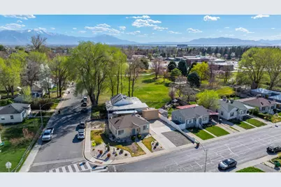 1090 E 460 St S, Provo, UT 84606 - Photo 4