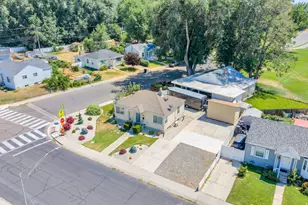 1090 E 460 St S, Provo, UT 84606 - Photo 2