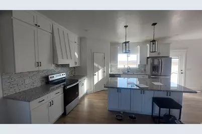 2159 W 520 S, Roosevelt, UT 84066 - Photo 6