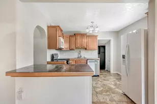 574 N 600 W, Orem, UT 84057 - Photo 4