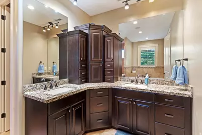 1542 S Valley View Dr E, Perry, UT 84302 - Photo 18