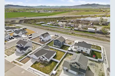 1275 S 300 W, Tremonton, UT 84337 - Photo 42