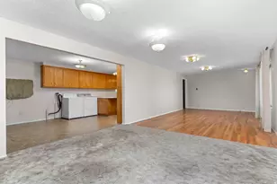 3215 S 2100 St E, Millcreek, UT 84109 - Photo 14