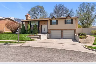 125 W 525 N, Kaysville, UT 84037 - Photo 2