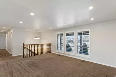 125 W 525 N, Kaysville, UT 84037 - Photo 4