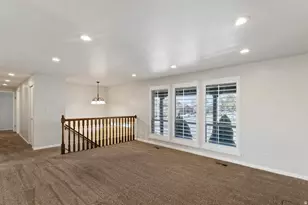 125 W 525 N, Kaysville, UT 84037 - Photo 4