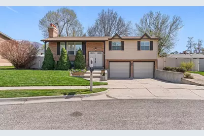 125 W 525 N, Kaysville, UT 84037 - Photo 1