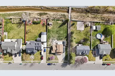 373 W 1500 N, Harrisville, UT 84404 - Photo 2