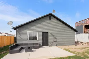1296 N 925 W, Harrisville, UT 84404 - Photo 28