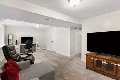 668 E Clearwater Dr, Layton, UT 84041 - Photo 28