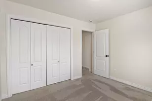 668 E Clearwater Dr, Layton, UT 84041 - Photo 26