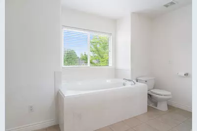 668 E Clearwater Dr, Layton, UT 84041 - Photo 24