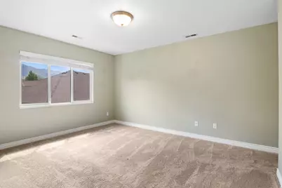 668 E Clearwater Dr, Layton, UT 84041 - Photo 20