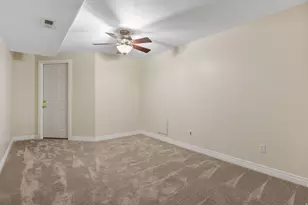 668 E Clearwater Dr, Layton, UT 84041 - Photo 28