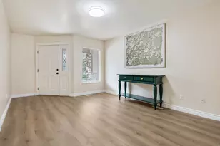 668 E Clearwater Dr, Layton, UT 84041 - Photo 10