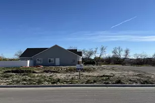 2745 W 2495 S, Syracuse, UT 84075 - Photo 2