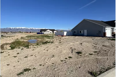 2745 W 2495 S #212, Syracuse, UT 84075 - Photo 8
