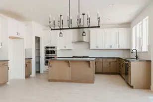 578 W 150 S, Lindon, UT 84042 - Photo 2