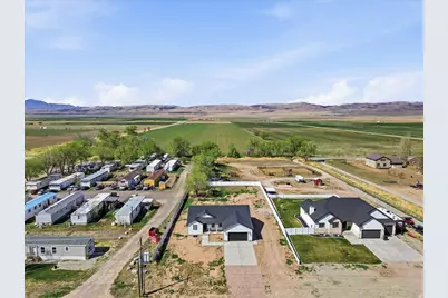 161 N 200 W, Levan, UT 84639 - Photo 6