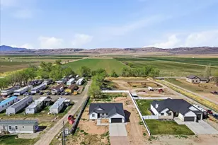 161 N 200 W, Levan, UT 84639 - Photo 6