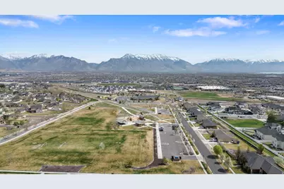 1733 N Lyndi Ln, Saratoga Springs, UT 84045 - Photo 52