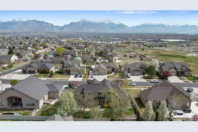 1733 N Lyndi Ln, Saratoga Springs, UT 84045 - Photo 50