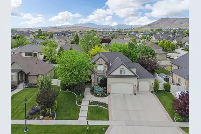 1733 N Lyndi Ln, Saratoga Springs, UT 84045 - Photo 4
