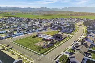 419 S 1250 E, Hyrum, UT 84319 - Photo 28