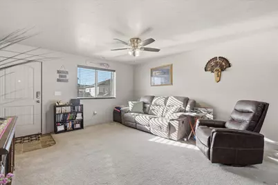 419 S 1250 E, Hyrum, UT 84319 - Photo 8