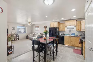 419 S 1250 E, Hyrum, UT 84319 - Photo 4