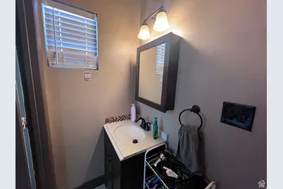 174 N 500 E, Logan, UT 84321 - Photo 24