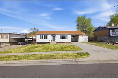 10517 S Larkspur Dr, Sandy, UT 84094 - Photo 2