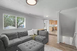 3087 N 2250 E, Layton, UT 84040 - Photo 12