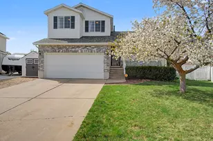 3087 N 2250 E, Layton, UT 84040 - Photo 4