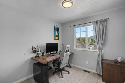 3087 N 2250 E, Layton, UT 84040 - Photo 22