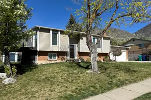 243 Balsam Dr, Centerville, UT 84014 - Photo 2