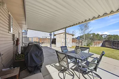 6831 S Fox Ridge Way, West Jordan, UT 84081 - Photo 22