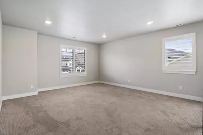 572 S Chamberlain St, Mapleton, UT 84664 - Photo 24