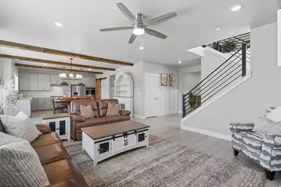 572 S Chamberlain St, Mapleton, UT 84664 - Photo 2