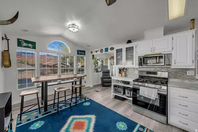 31 Redbluff Dr, Hurricane, UT 84737 - Photo 6