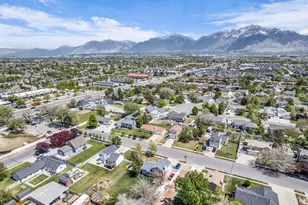 12669 S Old Fort Dr, Riverton, UT 84065 - Photo 32