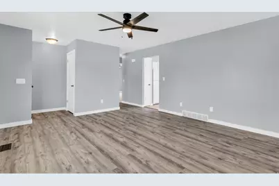 12669 S Old Fort Dr, Riverton, UT 84065 - Photo 6