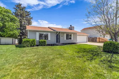 12669 S Old Fort Dr, Riverton, UT 84065 - Photo 2