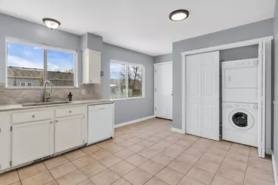 12669 S Old Fort Dr, Riverton, UT 84065 - Photo 8